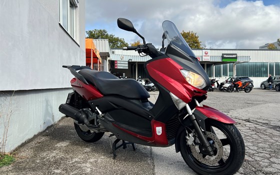 Gebrauchtmotorrad Yamaha XMAX 125 - Bild 3 Gebrauchtmotorrad Yamaha XMAX 125 - Bild 3