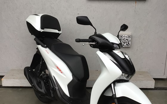 Gebrauchtmotorrad Honda SH125 - Bild 2