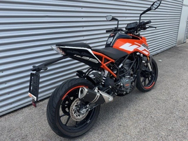KTM 125 Duke (orange) - Bild 3