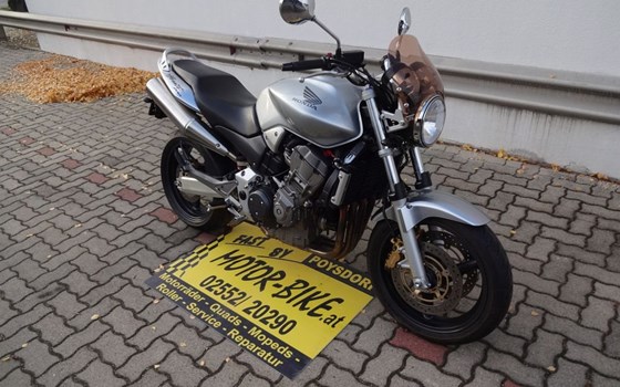 Gebrauchtmotorrad Honda CB 900 F Hornet - Bild 3 Gebrauchtmotorrad Honda CB 900 F Hornet - Bild 3