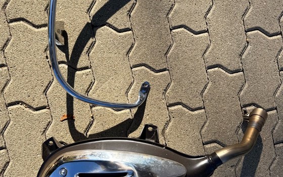 Gebrauchtmotorrad Vespa GTS 300 hpe - Bild 4