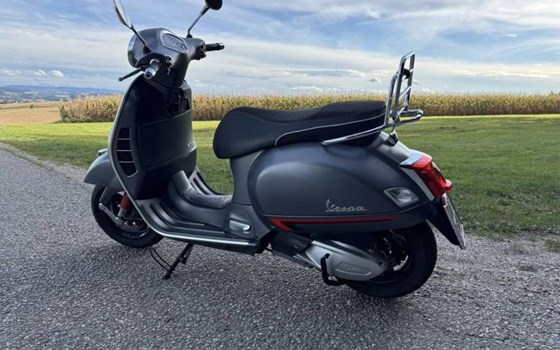 Gebrauchtmotorrad Vespa GTS 300 hpe - Bild 4 Gebrauchtmotorrad Vespa GTS 300 hpe - Bild 4