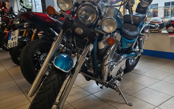 Gebrauchtmotorrad Suzuki Intruder VS 1400 - Bild 3