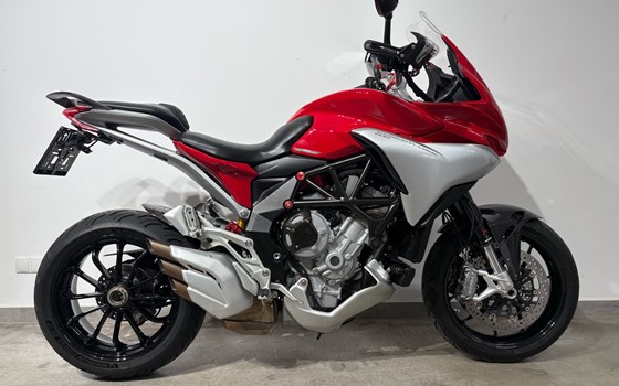 Gebrauchtmotorrad MV Agusta Turismo Veloce 800 - Bild 1 Gebrauchtmotorrad MV Agusta Turismo Veloce 800 - Bild 1