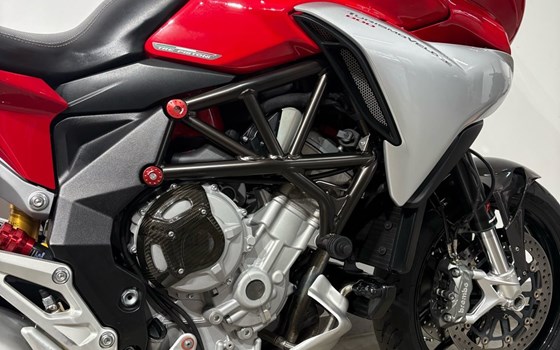 Gebrauchtmotorrad MV Agusta Turismo Veloce 800 - Bild 4 Gebrauchtmotorrad MV Agusta Turismo Veloce 800 - Bild 4