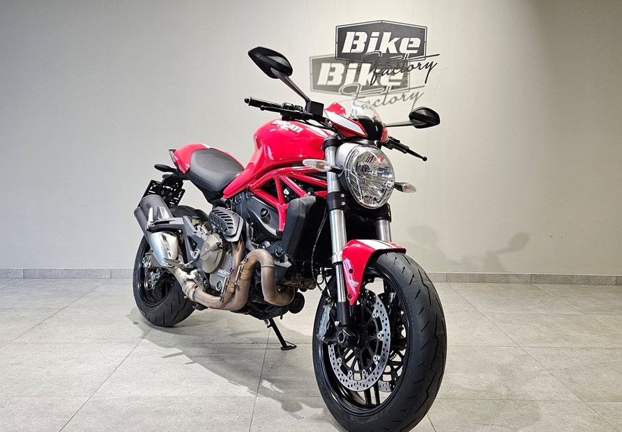 Ducati Monster 821 Stripe (rot)