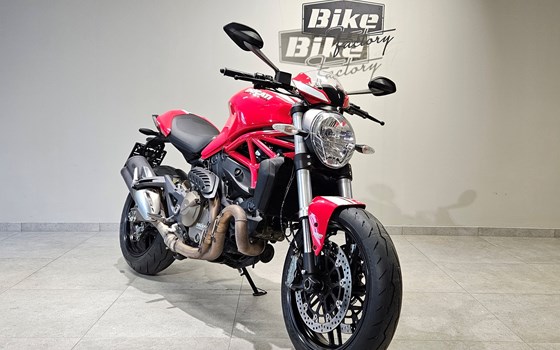 Gebrauchtmotorrad Ducati Monster 821 Stripe - Bild 1 Gebrauchtmotorrad Ducati Monster 821 Stripe - Bild 1