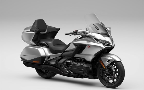 Gebrauchtmotorrad Honda GL 1800 Goldwing Tour DCT - Bild 2