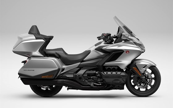 Gebrauchtmotorrad Honda GL 1800 Goldwing Tour DCT - Bild 1