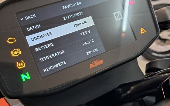 Gebrauchtmotorrad KTM 890 Duke - Bild 7 Gebrauchtmotorrad KTM 890 Duke - Bild 7