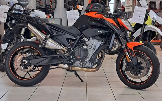 Gebrauchtmotorrad KTM 890 Duke - Bild 2 Gebrauchtmotorrad KTM 890 Duke - Bild 2