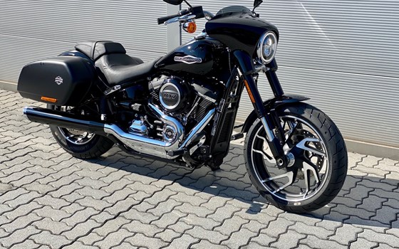 Gebrauchtmotorrad Harley-Davidson Softail Sport Glide FLSB - Bild 2 Gebrauchtmotorrad Harley-Davidson Softail Sport Glide FLSB - Bild 2
