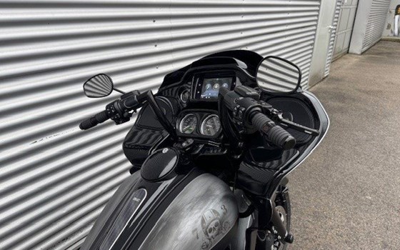 Gebrauchtmotorrad Harley-Davidson Touring Road Glide Special FLTRXS - Bild 7 Gebrauchtmotorrad Harley-Davidson Touring Road Glide Special FLTRXS - Bild 7