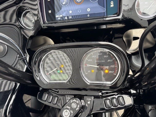 Harley-Davidson Touring Road Glide Special FLTRXS (Premium Sonderlackierung) - Bild 8