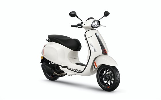 Neufahrzeug Vespa Sprint 125 Sport iGET - Bild 3 Neufahrzeug Vespa Sprint 125 Sport iGET - Bild 3