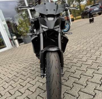 Gebrauchtmotorrad Yamaha MT-09 - Bild 3