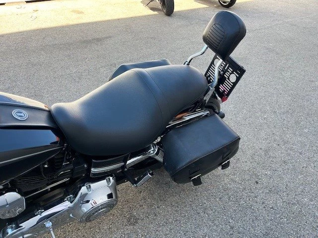 Harley-Davidson Dyna Super Glide Custom FXDC (Vivid Black) - Bild 11