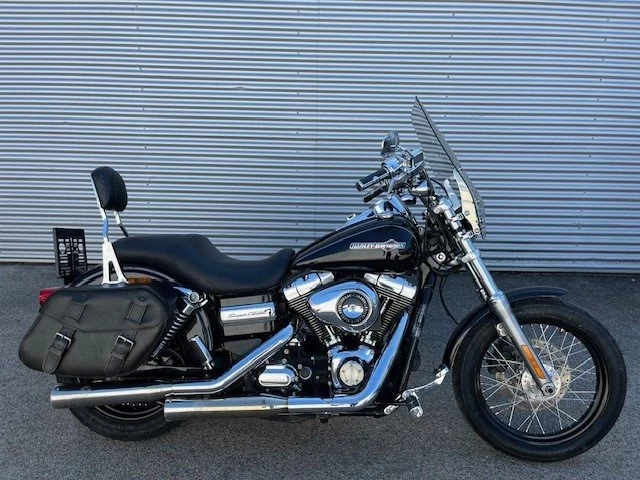 Harley-Davidson Dyna Super Glide Custom FXDC (Vivid Black) - Bild 2