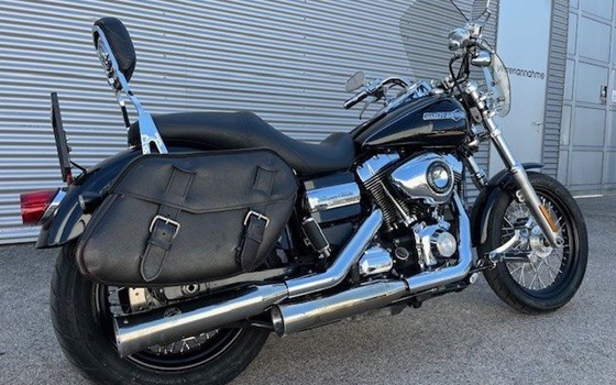 Gebrauchtmotorrad Harley-Davidson Dyna Super Glide Custom FXDC - Bild 8 Gebrauchtmotorrad Harley-Davidson Dyna Super Glide Custom FXDC - Bild 8