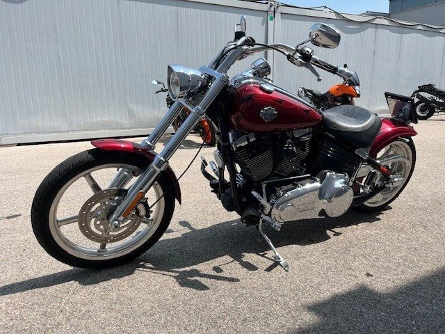 Harley-Davidson Softtail Rocker C FXCWC (Crimson Red Sunglo) - Bild 10