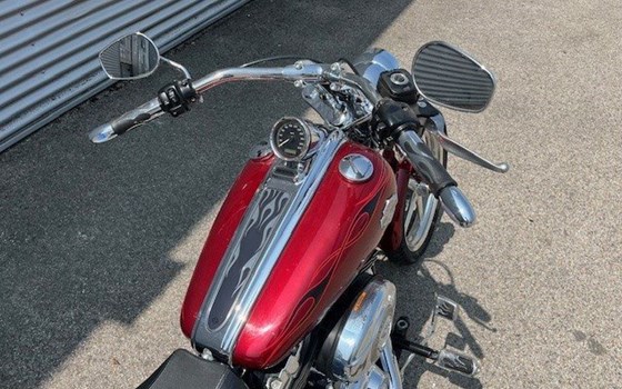 Gebrauchtmotorrad Harley-Davidson Softtail Rocker C FXCWC - Bild 5 Gebrauchtmotorrad Harley-Davidson Softtail Rocker C FXCWC - Bild 5