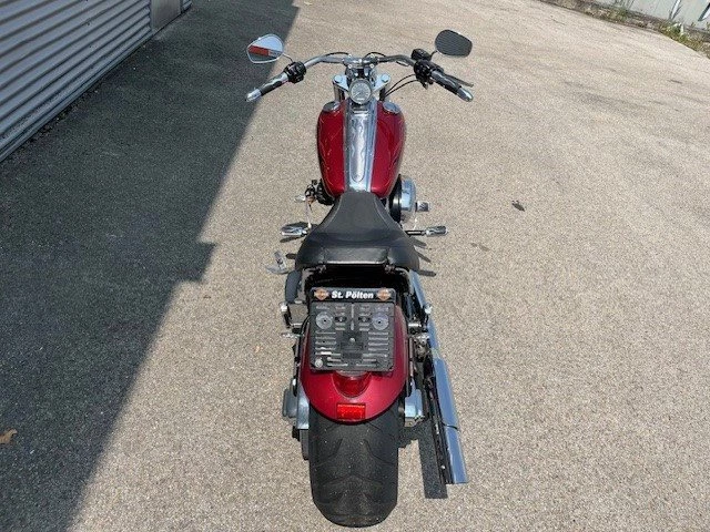 Harley-Davidson Softtail Rocker C FXCWC (Crimson Red Sunglo) - Bild 8