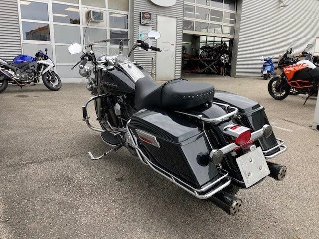 Harley-Davidson Touring Road King FLHR (Vivid Black) - Bild 8