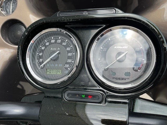 Harley-Davidson CVO Road Glide FLTRXSE (Roman Gold & Burnt Emerald) - Bild 15