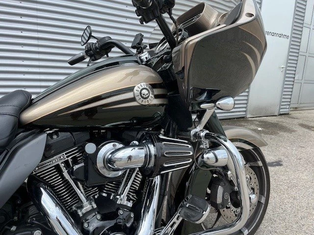 Harley-Davidson CVO Road Glide FLTRXSE (Roman Gold & Burnt Emerald) - Bild 3