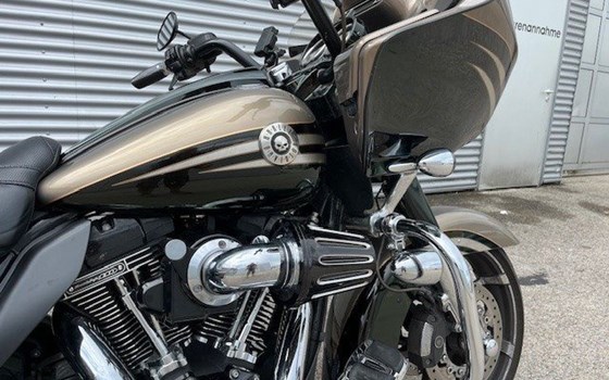Gebrauchtmotorrad Harley-Davidson CVO Road Glide FLTRXSE - Bild 3 Gebrauchtmotorrad Harley-Davidson CVO Road Glide FLTRXSE - Bild 3