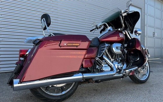 Gebrauchtmotorrad Harley-Davidson CVO Road King FLHRSE - Bild 10