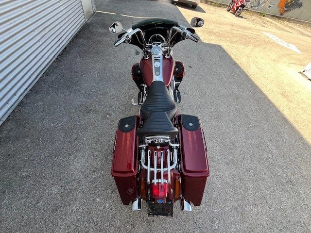 Harley-Davidson CVO Road King FLHRSE (Burgundy Blaze) - Bild 11