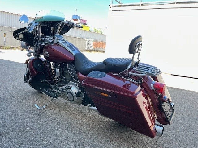 Harley-Davidson CVO Road King FLHRSE (Burgundy Blaze) - Bild 12