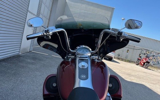 Gebrauchtmotorrad Harley-Davidson CVO Road King FLHRSE - Bild 15