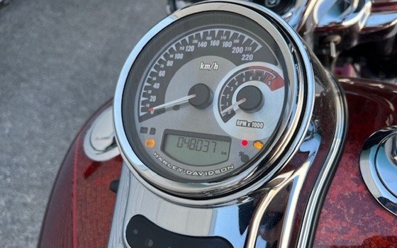 Gebrauchtmotorrad Harley-Davidson CVO Road King FLHRSE - Bild 16