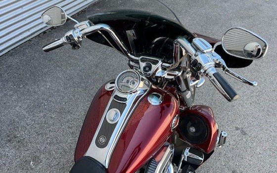 Gebrauchtmotorrad Harley-Davidson CVO Road King FLHRSE - Bild 6