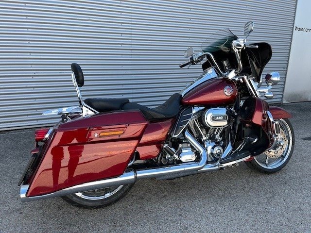 Harley-Davidson CVO Road King FLHRSE (Burgundy Blaze) - Bild 9