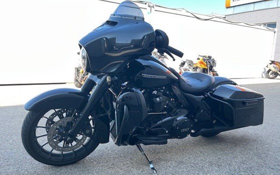 Gebrauchtmotorrad Harley-Davidson Touring Street Glide Special FLHXS - Bild 11 Gebrauchtmotorrad Harley-Davidson Touring Street Glide Special FLHXS - Bild 11