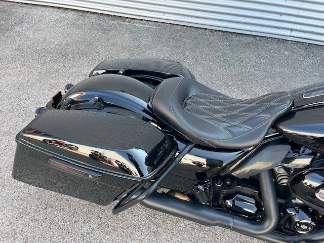 Harley-Davidson Touring Street Glide Special FLHXS (Vivid Black) - Bild 6