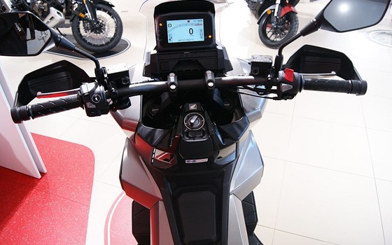 Neufahrzeug Honda ADV350 - Bild 13 Neufahrzeug Honda ADV350 - Bild 13