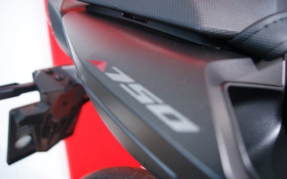 Neufahrzeug Honda CB750 Hornet - Bild 7