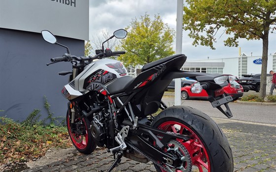 Neufahrzeug Suzuki GSX-8S - Bild 5