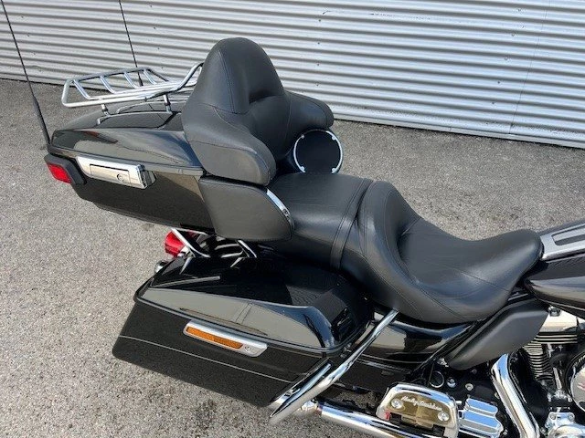 Harley-Davidson Touring Electra Glide Ultra Limited FLHTK (Vivid Black) - Bild 6