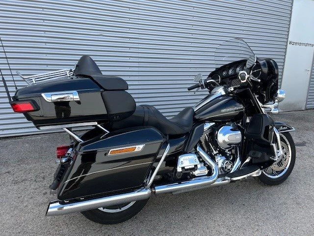 Harley-Davidson Touring Electra Glide Ultra Limited FLHTK (Vivid Black) - Bild 7