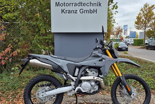 Suzuki DR-Z4S