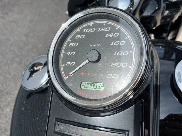 Harley-Davidson Touring Road King Special FLHRXS (Vivid Black) - Bild 12