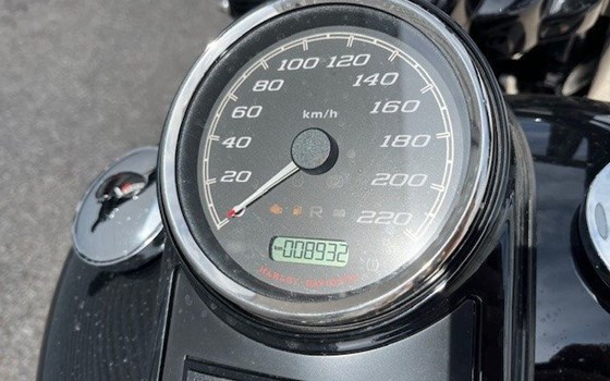 Gebrauchtmotorrad Harley-Davidson Touring Road King Special FLHRXS - Bild 12 Gebrauchtmotorrad Harley-Davidson Touring Road King Special FLHRXS - Bild 12