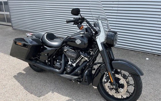 Gebrauchtmotorrad Harley-Davidson Touring Road King Special FLHRXS - Bild 4 Gebrauchtmotorrad Harley-Davidson Touring Road King Special FLHRXS - Bild 4