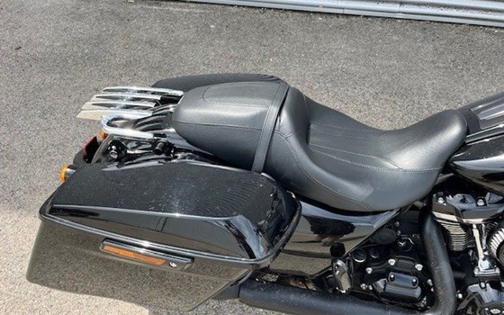 Gebrauchtmotorrad Harley-Davidson Touring Road King Special FLHRXS - Bild 6 Gebrauchtmotorrad Harley-Davidson Touring Road King Special FLHRXS - Bild 6