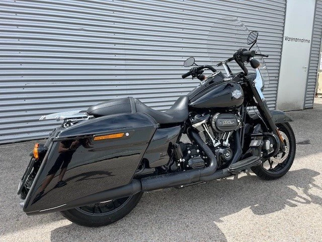 Harley-Davidson Touring Road King Special FLHRXS (Vivid Black) - Bild 7